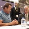 Arnold Schwarzenegger reçoit un prix "Almeria Terre de ciné" et inaugure son étoile sur la "Walk of Fame" à Almeria, le 28 septembre 2014.