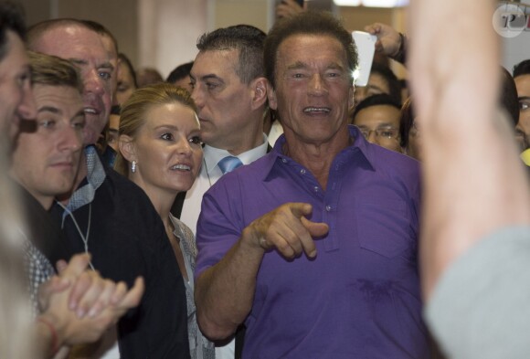 Arnold Schwarzenegger et sa compagne Heather Milligan visitent le "Arnold Classic Europe 2014" à Madrid. Le 27 septembre 2014  Arnold Schwarzenegger with his girlfriend Heather Milligan during the Arnold Classic Europe 2014 , on Saturday 27th September, 201428/09/2014 - Madrid