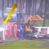 Jules Bianchi s'est encastré dans une grue après une sortie de piste sur le Grand Prix du Japon, le dimanche 5 octobre 2014.