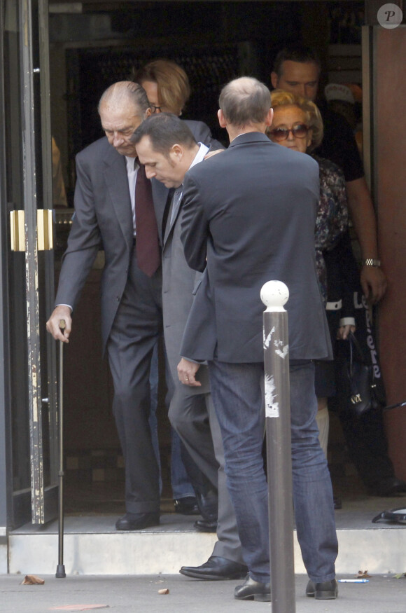 Jacques Chirac a déjeuné au restaurant "Le père Claude" avec sa femme Bernadette et sa fille Claude à Paris le 4 octobre 2014.