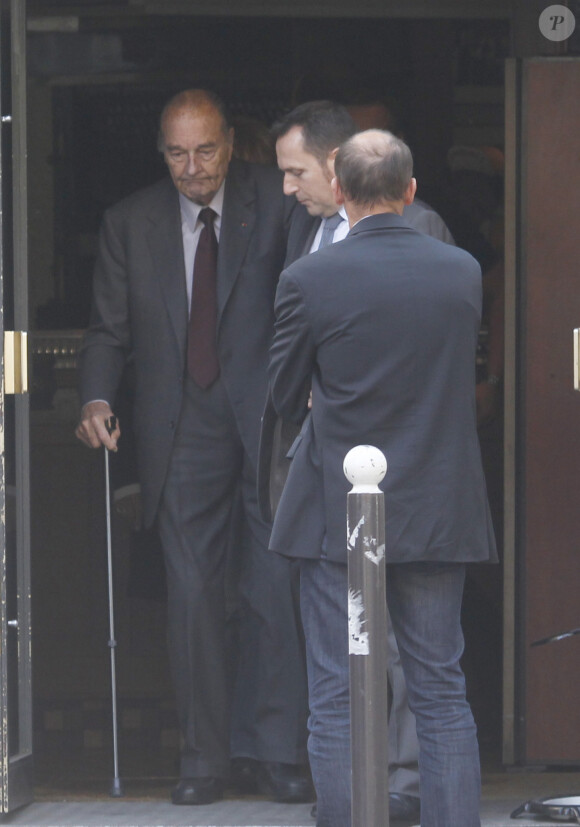 Jacques Chirac a déjeuné au restaurant "Le père Claude" avec sa femme Bernadette et sa fille Claude à Paris le 4 octobre 2014.