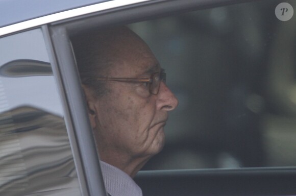 Jacques Chirac a déjeuné au restaurant "Le père Claude" avec sa femme Bernadette et sa fille Claude à Paris le 4 octobre 2014.