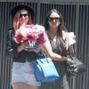 Demi Moore reçoit la visite de ses filles Rumer et Scout LaRue à l'occasion de la fête des mères à Pasadena, le 11 mai 2014. 