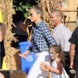  Jennifer Lopez emm&egrave;ne ses enfants Max et Emme au Mr. Bones Pumpkin Patch &agrave; West Hollywood, le 11 octobre 2014 