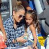 Jennifer Lopez tendre avec sa fille Emme au Mr. Bones Pumpkin Patch à West Hollywood, le 11 octobre 2014