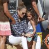 Jennifer Lopez emmène ses enfants Max et Emme au Mr. Bones Pumpkin Patch à West Hollywood, le 11 octobre 2014