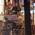 Exclusif - Jennifer Lopez au restaurant "La Conversation" avec ses enfants Emme et Max à West Hollywood, le 6 octobre 2014.