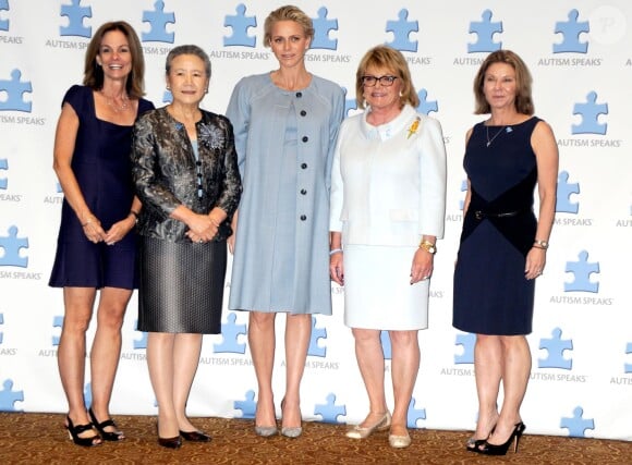 La princesse Charlene de Monaco, enceinte de jumeaux, le 25 septembre 2014 à New York lors du 7e Sommet mondial annuel sur l'autisme.