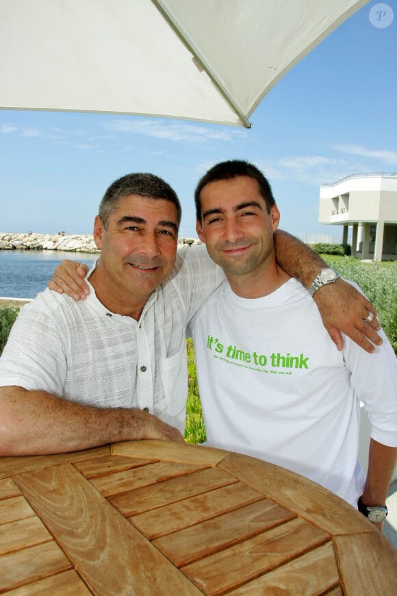 Patrice Drevet et son fils Cyril, à Marseille en 2009.