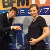 Roselyne Dubois dévoile son baby-bump sur Twitter le 17 octobre 2014