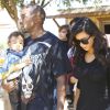 Kim Kardashian avec son mari Kanye West, leur fille North ainsi que toute la famille Kardashian à Moonpark Los Angeles, le 18 Octobre 2014