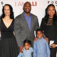  Hana Ali et sa famille lors de la premi&egrave;re du film "I Am Ali" &agrave;l'ArcLight Cinema de Hollywood le 10 octobre 2014 