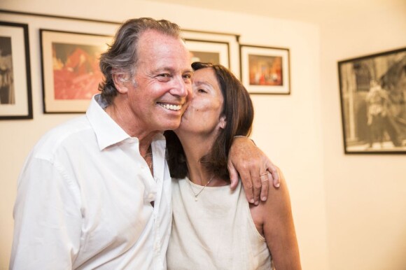 Michel Leeb et sa femme Beatrice à Ramatuelle, le 5 août 2013.