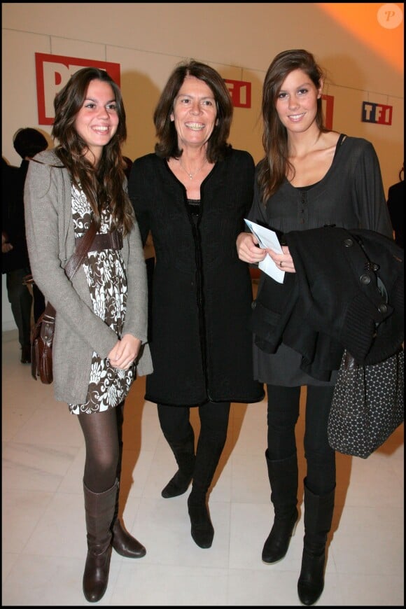 Béatrice Leeb et ses filles Elsa et Fanny à Paris en 2007