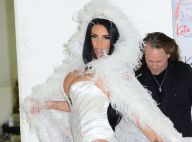 Katie Price : Costume sexy et numéro de charme sous les yeux de ses enfants