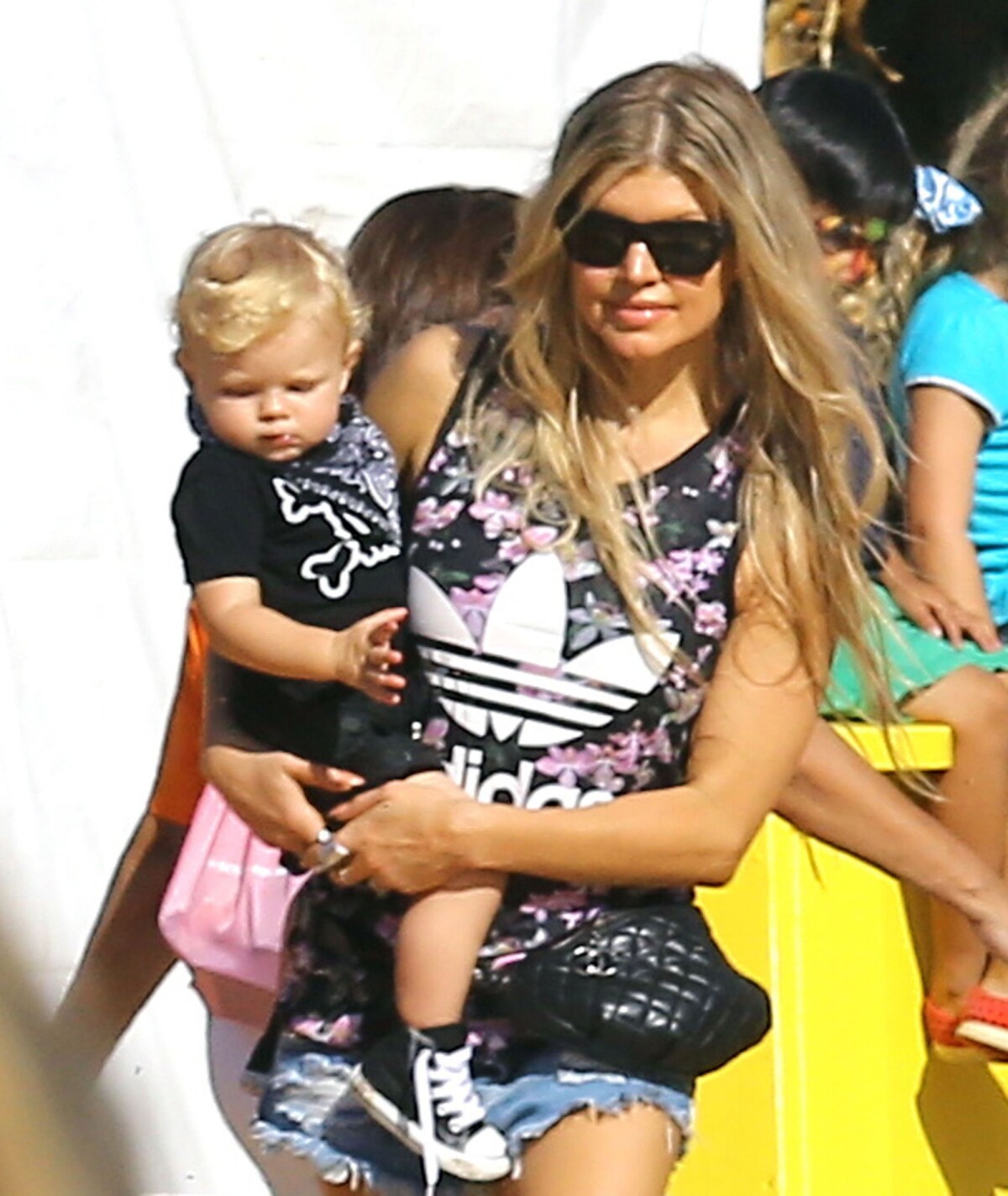 Photo Fergie Et Son Mari Josh Duhamel Emmènent Leur Fils Axl Au Mr Bones Pumpkin Patch à West 2666