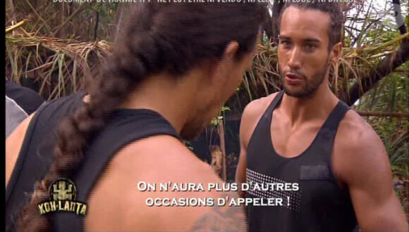 Teheiura s'excuse auprès de Laurent dans Koh Lanta 2014, le vendredi 24 octobre 2014, sur TF1