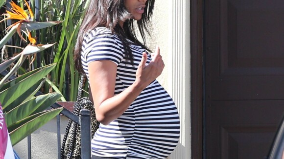 Zoe Saldana, très enceinte et prête à changer de vie...