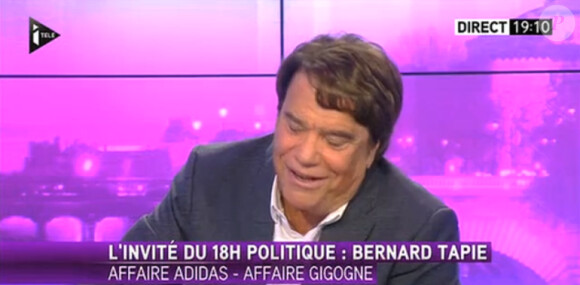 Audrey Pulvar a reçu Bernard Tapie dans "18h Politique" sur i-TELE, le 26 octobre 2014.