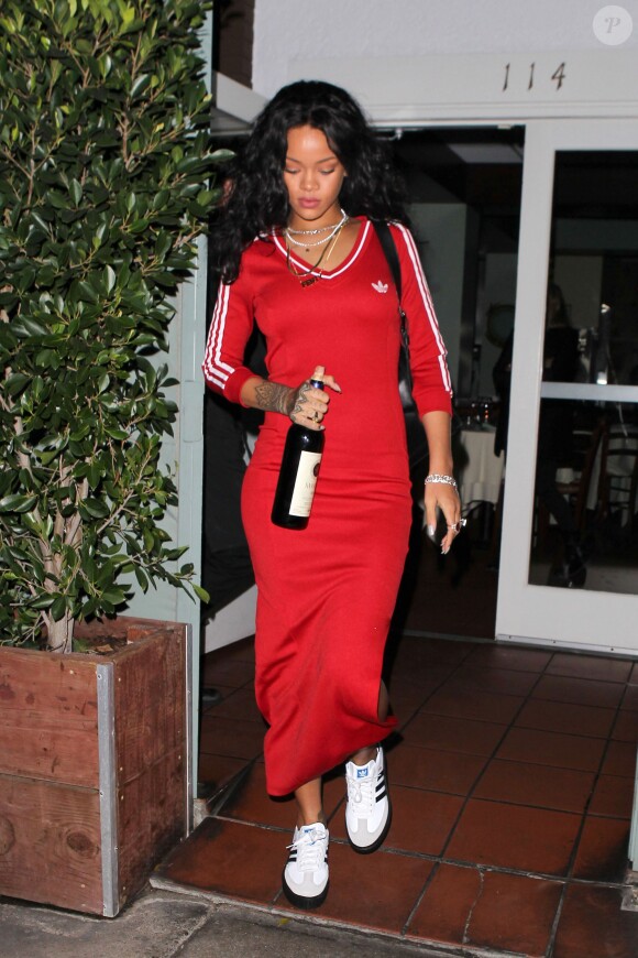 Rihanna est allée dîner au restaurant Giorgio Baldi à Santa Monica, le 26 octobre 2014.