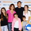 Brooke Burke et David Charvet en famille à Los Angeles, le 26 octobre 2014.