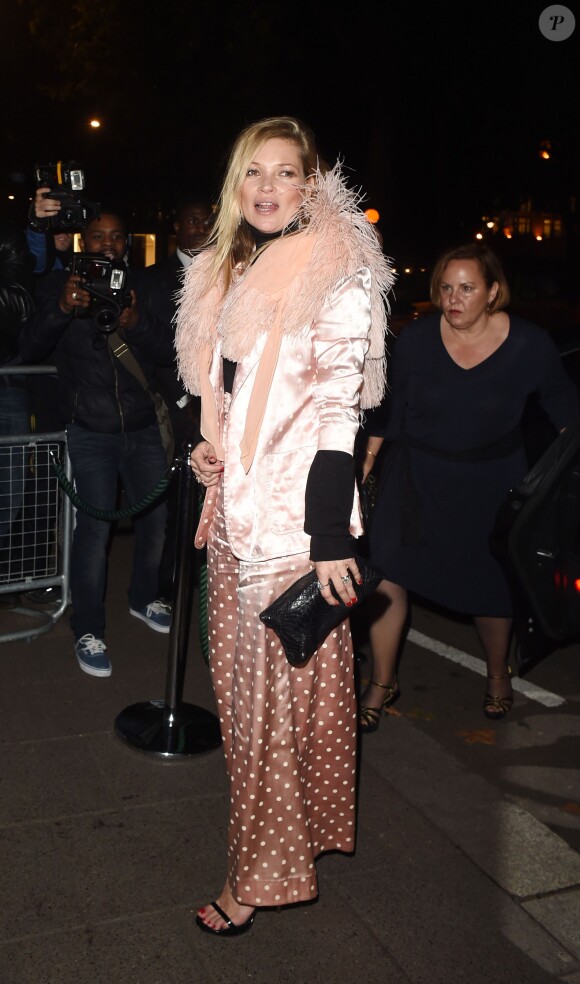 Kate Moss arrive à l'Annabels à Londres, le 28 au 29 octobre 2014.