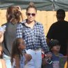 Jennifer Lopez avec ses enfants Max et Emme au Mr. Bones Pumpkin Patch à West Hollywood, le 11 octobre 2014.