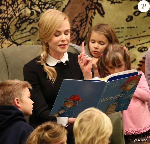 Nicole Kidman fait la lecture &agrave; des enfants dans le cadre de la promo du film Paddington &agrave; Brentwood, le 6 novembre 2014.