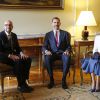 Le roi Felipe VI d'Espagne et la reine Letizia d'Espagne rencontrent le Premier ministre belge, Charles Michel, lors de leur visite officielle en Belgique, à Bruxelles, le 12 novembre 2014.