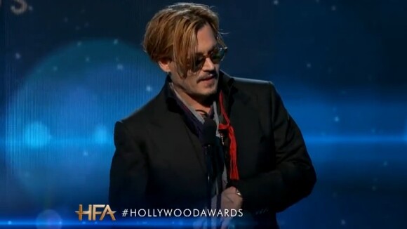 Johnny Depp ivre aux Hollywood Awards : Sa prestation dérange et choque...