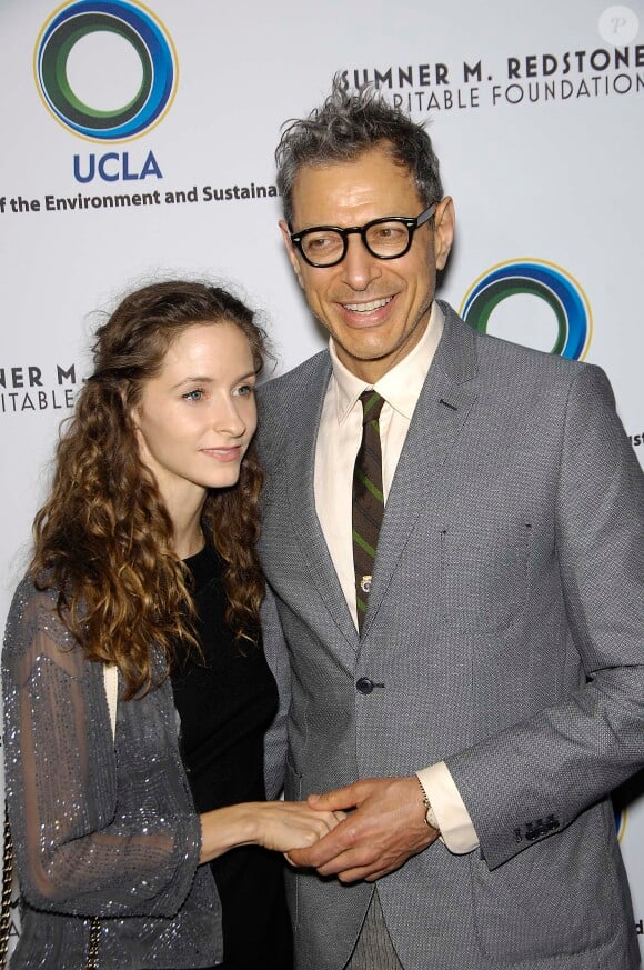 Emilie Livingston et Jeff Goldblum à Beverly Hills, le 5 mars 2013. Le couple s'est marié en novembre 2014.