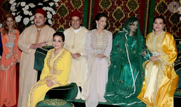 Image du mariage royal du prince Moulay Rachid du Maroc, frère cadet du roi Mohammed VI, et de Lalla Oum Keltoum (née Boufares) le 13 novembre 2014, jour de la cérémonie traditionnelle du henné.