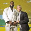 Exclusif - Cyril Viguier rencontre Teddy Riner lors de son entrainement au Levallois Sporting Club (Gymnase Eric Srecki) à Levallois-Perret le 3 novembre 2014.