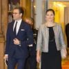 La princesse Victoria de Suède et son mari le prince Daniel assistaient le 25 novembre 2014 dans la bibliothèque Bernadotte du palais royal, à Stockholm, à un séminaire sur la lutte contre l'exclusion chez les jeunes.