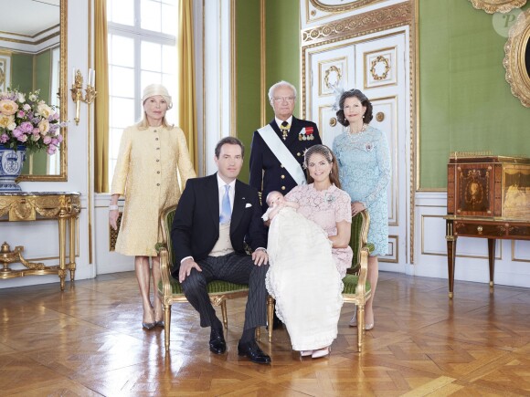 Photo officielle du baptême de la princesse Leonore de Suède, le 8 juin 2014 à Stockholm.
