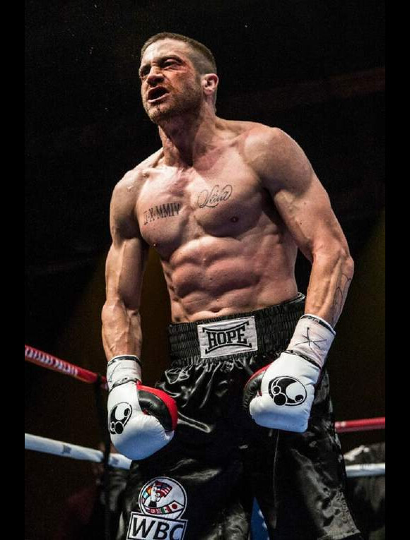 Jake Gyllenhaal dans Southpaw, transformé en boxeur.