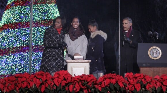 Barack Obama et son clan, complices avec le Père Noël !