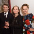 François Baroin, Nathalie Loiseau (Directrice de L'Ena) et Caroline Roux - Soirée de remise des "Prix de la Femme d'Influence 2014" à l'hôtel du Louvre à Paris le 8 décembre 2014.