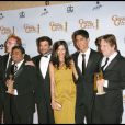  L'&eacute;quipe du film Slumdog Millionaire dans la salle de presse des Oscars le 11 janvier 2009 