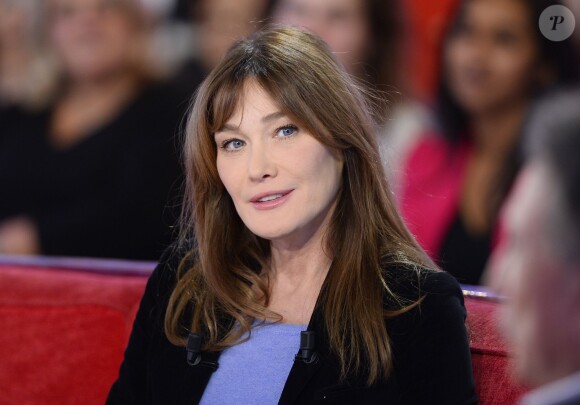 Carla Bruni - Carla Bruni-Sarkozy lors de l'enregistrement de l'émission "Vivement Dimanche" (France 2)  à Paris le 10 décembre 2014.