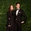 Eddie Redmayne, Hannah Bagshaw - Soirée "Evening Standard Theatre Awards" à Londres le 30 novembre 2014.