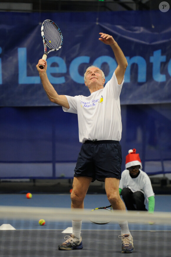 Pierre Douglas lors de la journée Sourire Gagnant organisée par l'association Enfant Star et Match au Levallois Sporting Club le 18 décembre 2014