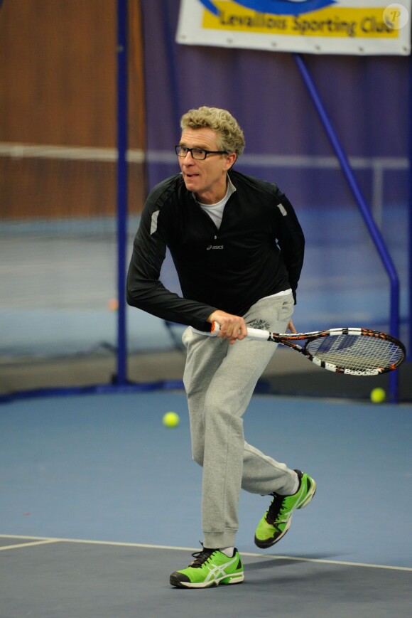 Denis Brogniart lors de la journée Sourire Gagnant organisée par l'association Enfant Star et Match au Levallois Sporting Club le 18 décembre 2014