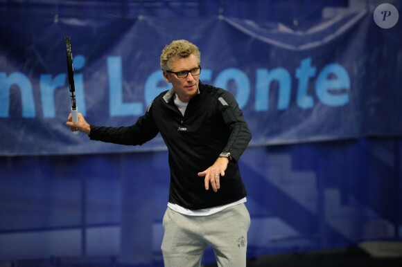 Denis Brogniart lors de la journée Sourire Gagnant organisée par l'association Enfant Star et Match au Levallois Sporting Club le 18 décembre 2014