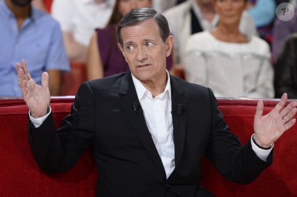 Francis Huster - Enregistrement de l' émission "Vivement Dimanche" à Paris le 24 septembre 2014. L'émission sera diffusée le 28 Septembre.