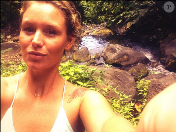 Aurélie Van Daelen (Secret Story 5) : heureuse durant ses vacances en Guadeloupe