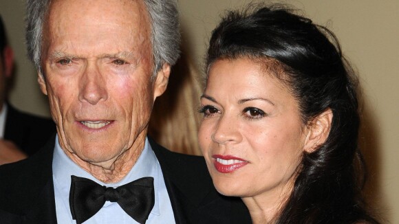 Clint Eastwood est officiellement divorcé