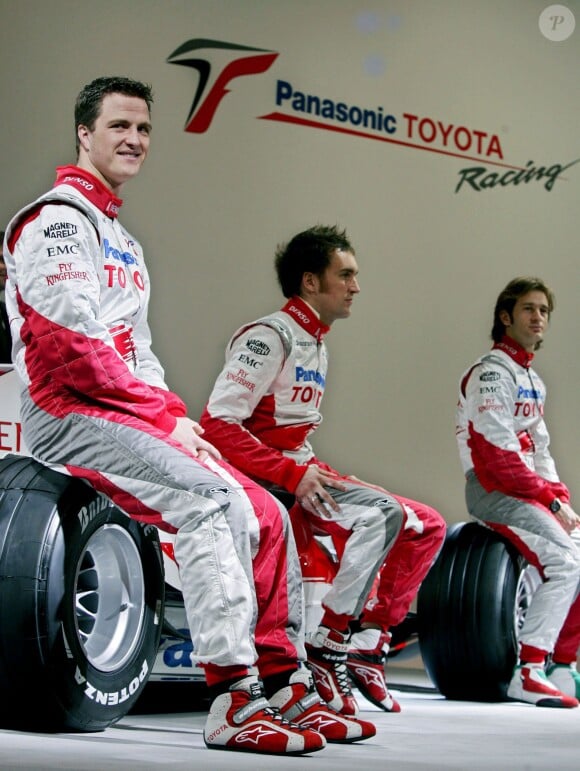 Ralf Schumacher, Franck Montagny et Jarno Trulli lors de la présentation de l'écurie Toyota à Cologne, le 12 janvier 2007