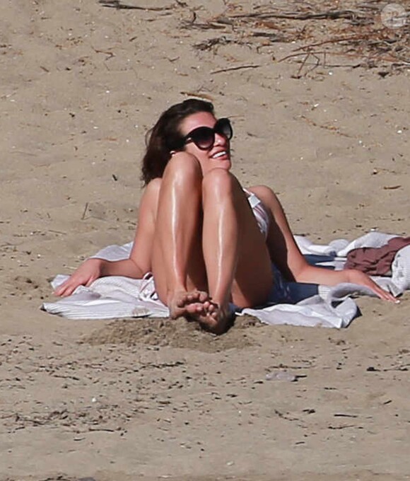 Exclusif - Lea Michele profite du soleil le jour de Noël lors de leurs vacances au Mexique, le 25 décembre 2014.