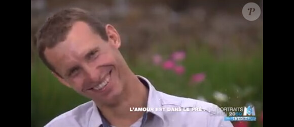 Franck dans la bande-annonce de L'amour est dans le pré 2015, sur M6, ce lundi 5 janvier 2015